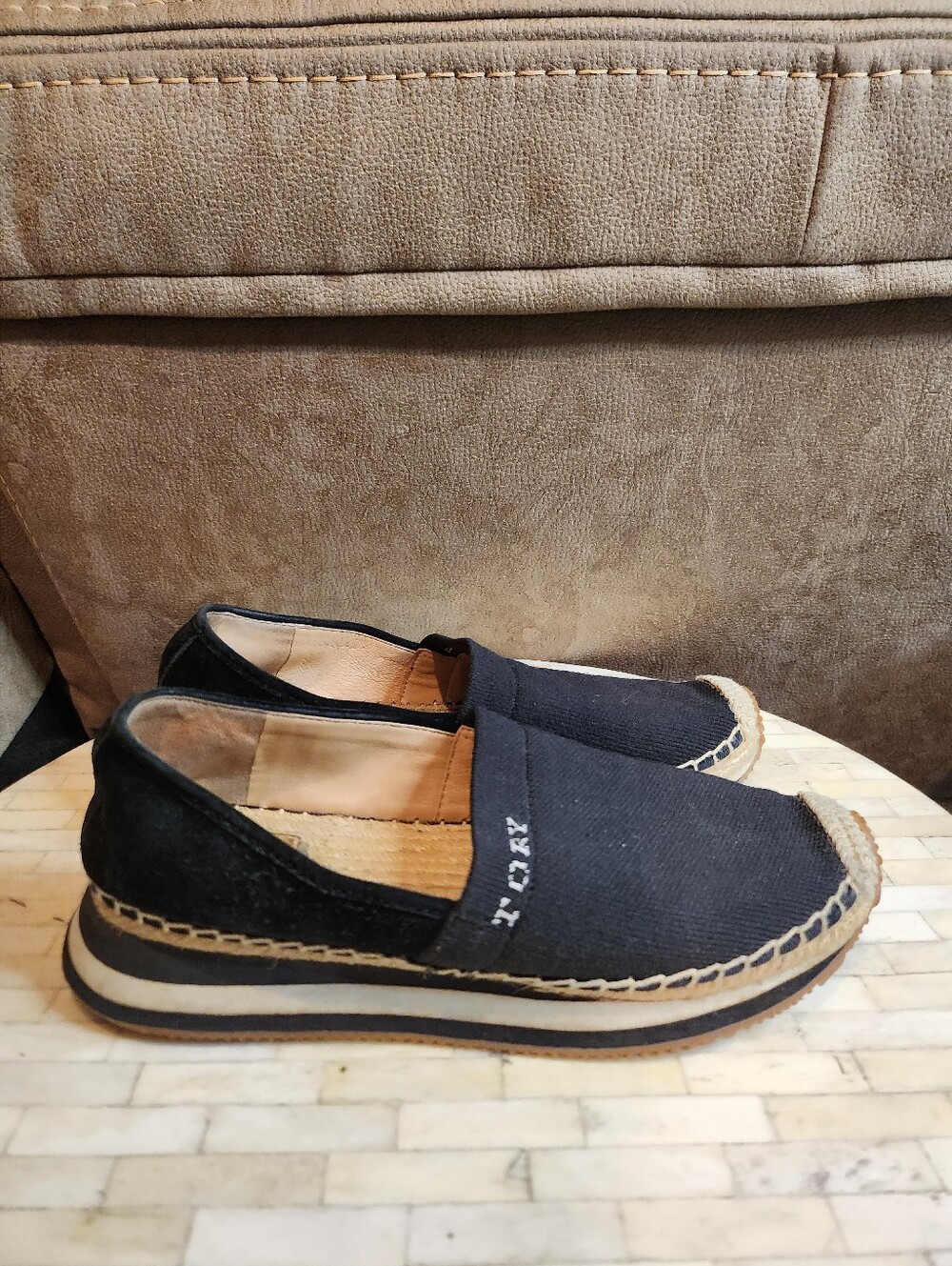 TORY BURCH DAISY SLIP-ON SNEAKERS size 8 - Picture 4 of 8